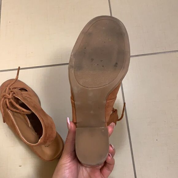 Qupid Tie Up Block Heel Sandal - Picture 6 of 6